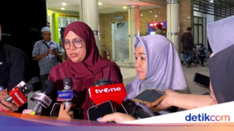 Korban Kecelakaan Kereta di Bekasi Terpental hingga Rak Bagasi
