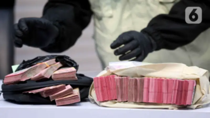 KPK Ungkap Pejabat Tulungagung Pinjam Uang untuk Setoran ke Bupati Gatut