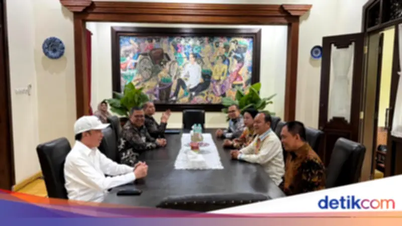 KPPU Audiensi dengan Jokowi, Apresiasi Perpres 100/2024 dan Minta Dukungan Amandemen UU