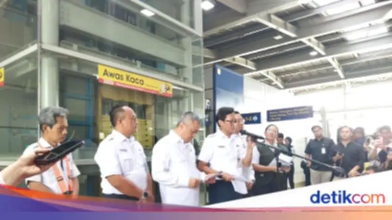 KRL Cikarang-Bekasi Timur Ditargetkan Beroperasi Siang Ini Setelah Kecelakaan