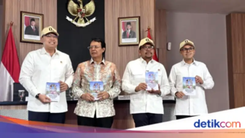 KSP dan Bakom RI Luncurkan Buku Saku '0% Kemiskinan' untuk Transparansi Program Kesejahteraan
