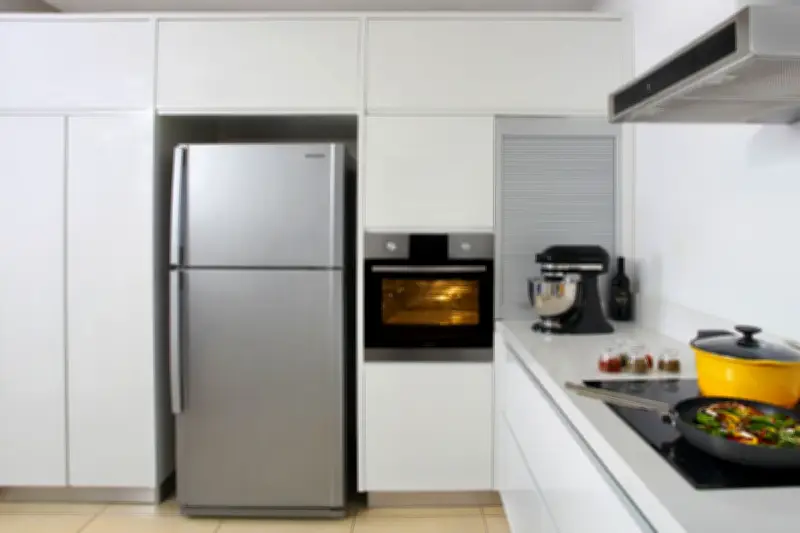 Kulkas Nyetrum? Ini Penyebab dan Cara Mengatasinya