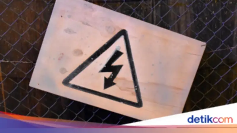 Lima Pekerja Tersetrum Listrik Saat Pasang Tiang Wi-Fi di Bogor, Semua Selamat