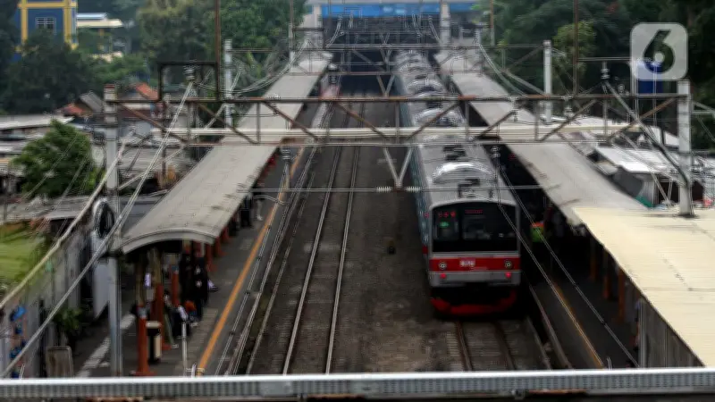 Listrik Padam di Jakarta, KRL Tetap Normal, Lalin Macet