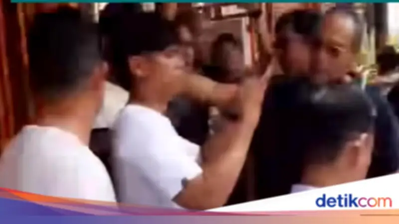 Massa Ojol Geruduk Penginapan di Makassar Usai Rekan Wanita Diduga Dianiya Kustomer