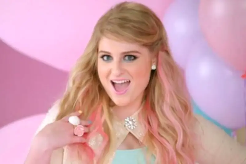 Meghan Trainor Batalkan Tur 'Get In Girl' demi Fokus Keluarga dan Anak Ketiga
