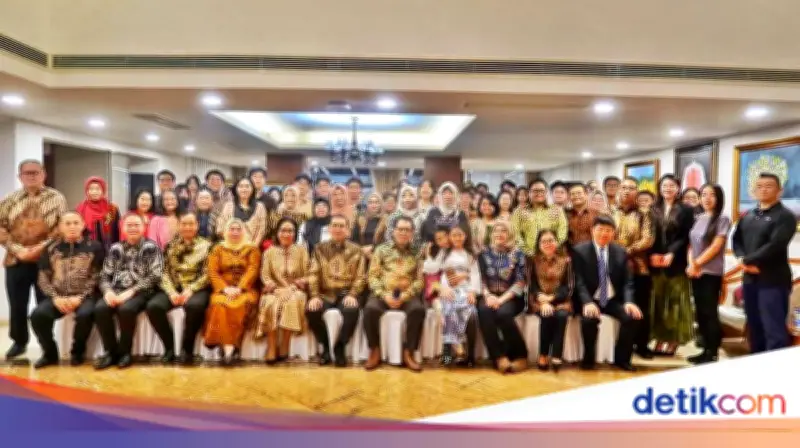 Menbud Apresiasi Diaspora Indonesia sebagai Duta Budaya di China