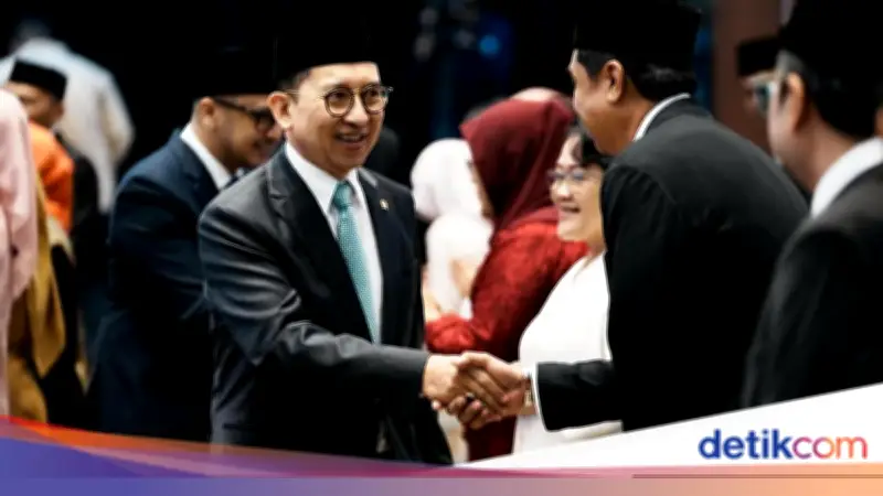 Menbud Fadli Zon Lantik Pejabat, Tekankan Program Kerja Jelas dan Terukur