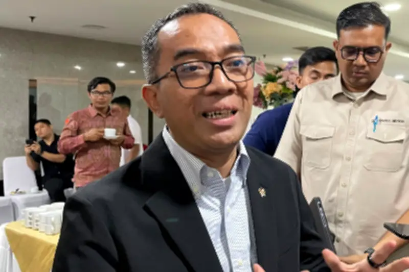 Mendikti Bantah Tutup Prodi Tak Relevan, Tegaskan Dikembangkan