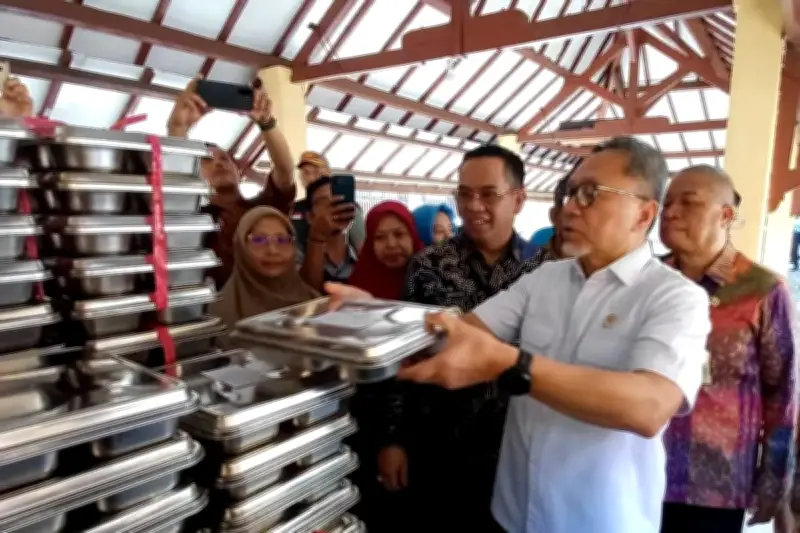 Menko Zulhas: Sekolah Bisa Protes Jika Menu MBG Tak Sesuai