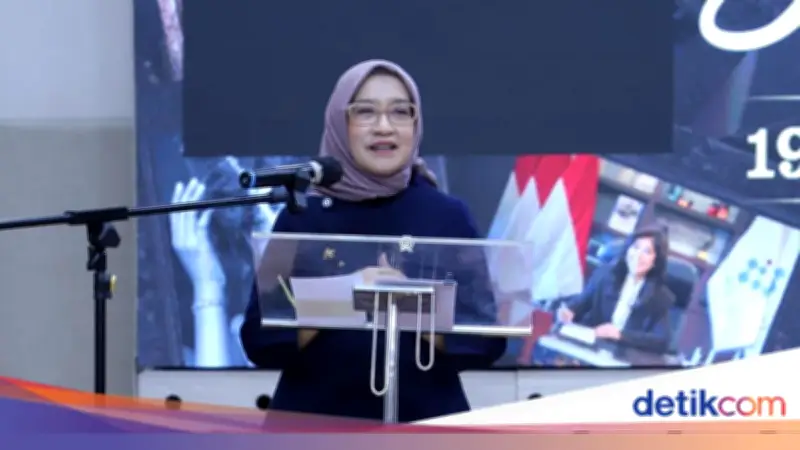 MenPAN-RB Rini Widyantini Pamerkan Karya Fotografi di Pameran 'Kartini Masa Kini'