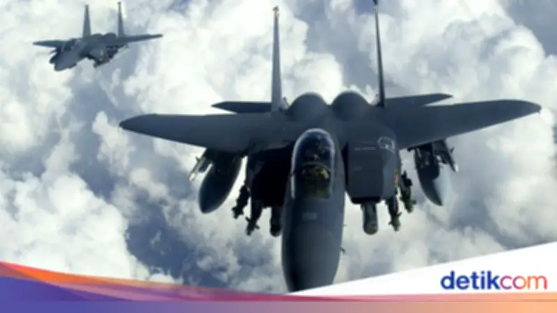 Operasi Penyelamatan Pilot F-15 AS di Iran: Navy SEAL Diterjunkan hingga Klaim Beda Versi