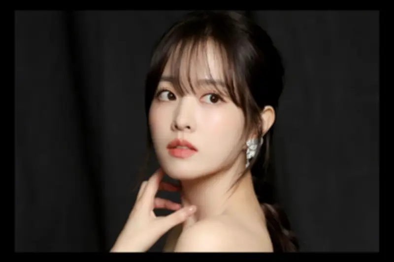 Park Bo Young Ungkap Fakta di Balik Rumor Kencan dengan Kim Hee Won
