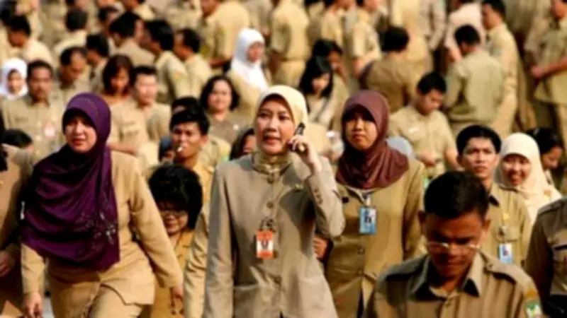 Pegawai Honorer Kementerian Tetap Ngantor di Hari Pertama WFH, Kantor Terasa Sepi