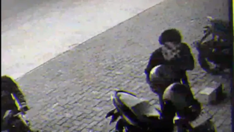 Pelajar SMP Gondol Motor Usai Pemilik Lupa Cabut Kunci, Terekam CCTV