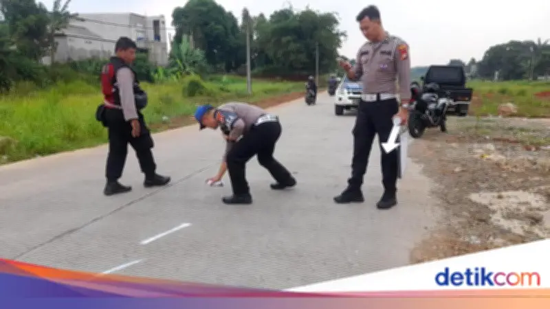 Pemotor Wanita Tewas Usai Ditabrak Pikap di Jalur Bomang Bogor