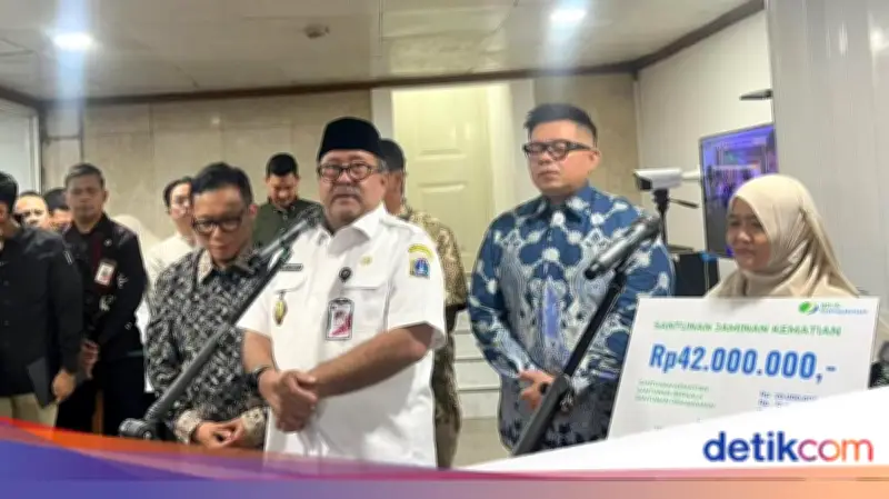 Pemprov DKI Salurkan Santunan untuk Dua Korban Kecelakaan Kereta di Bekasi