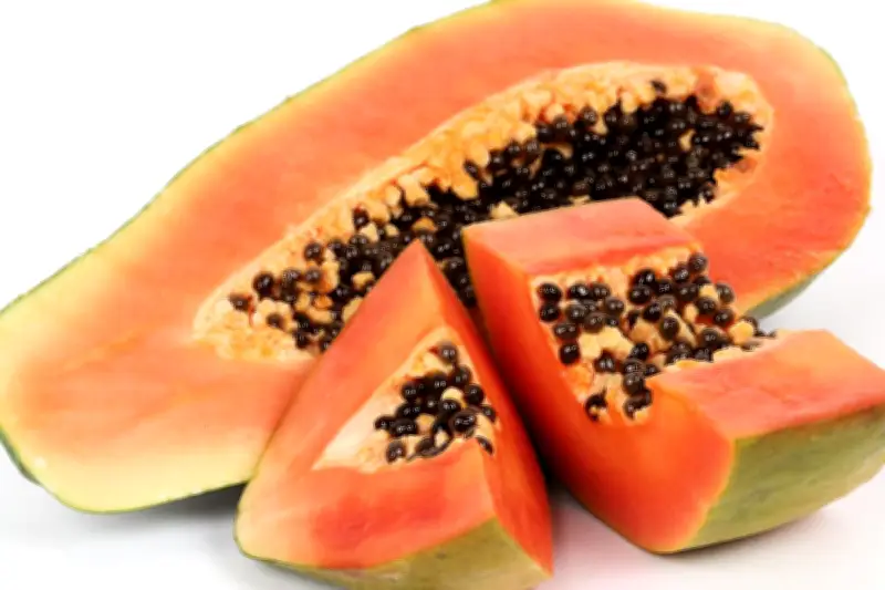 Pepaya Mentah Tak Perlu Lama Menunggu, Ini Trik Mempercepat Kematangannya