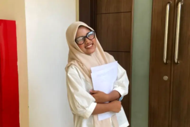 Perjuangan Kesya dan Bintang Tempuh Ribuan Kilometer demi Kampus Impian