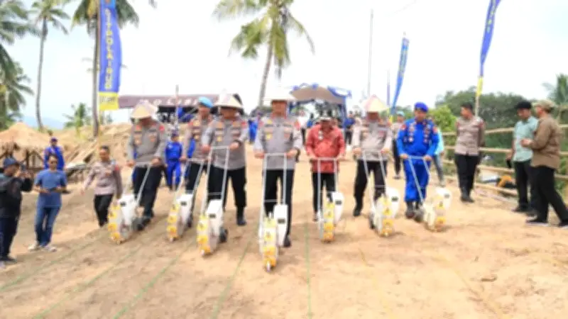 Polda Banten Manfaatkan Lahan Eks Tambang untuk Tanam Jagung