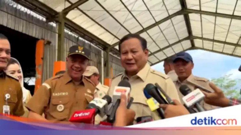 Prabowo Tantang Gubernur Jateng dan Bupati Banyumas Wujudkan Zero Waste 2028