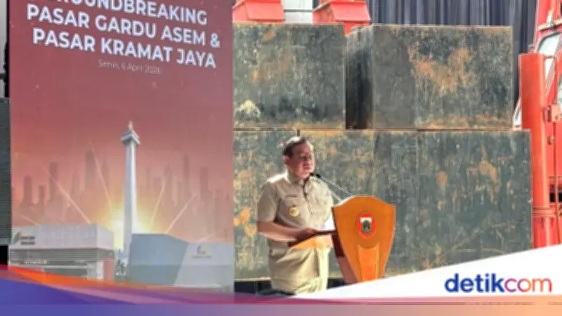 Pramono Resmikan Groundbreaking Revitalisasi Pasar Gardu Asem dan Kramat Jaya