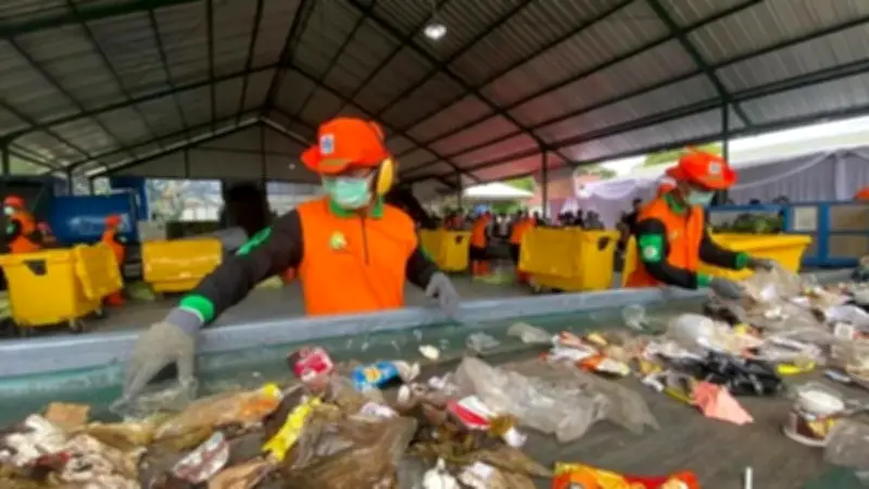 Produksi Sampah Jakarta Selatan Capai 1.120 Ton per Hari Selama Libur Lebaran 2026