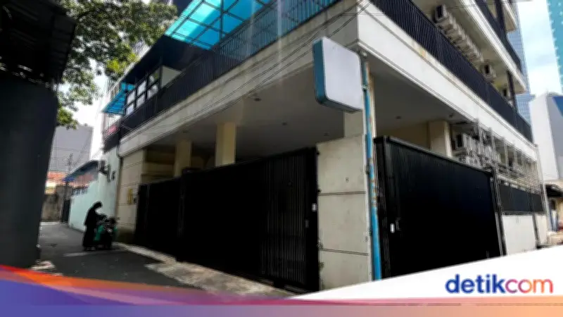 PRT Loncat dari Lantai 4 Kos di Jakpus, Sempat Curhat HP Disita Majikan