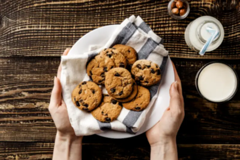 Rahasia Menyimpan Kue dan Roti Agar Tetap Lembut dan Tahan Lama di Rumah