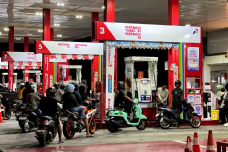 Ramai Prediksi Harga BBM Non-Subsidi April 2026, Pertamax Diprediksi Rp 17.850 per Liter