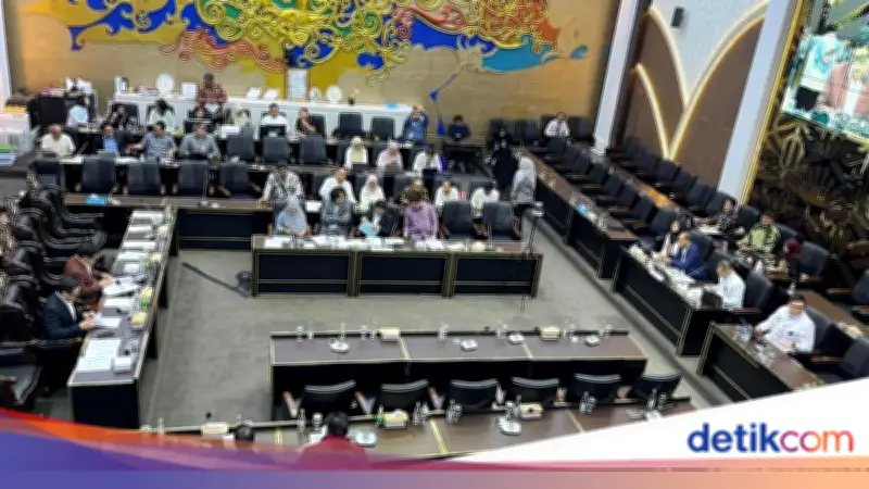 Rapat Baleg DPR Memanas, Fraksi Golkar Desak Drop RUU Migas dari Prolegnas 2026