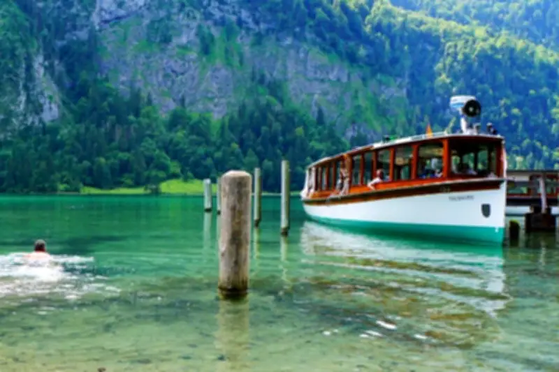 Remaja Jerman Temukan Emas Batangan 500 Gram Saat Berenang