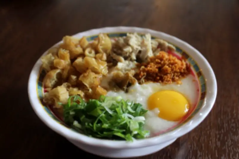 Resep Bubur Ayam Rice Cooker, Menu Sarapan Hangat yang Mudah Dibuat