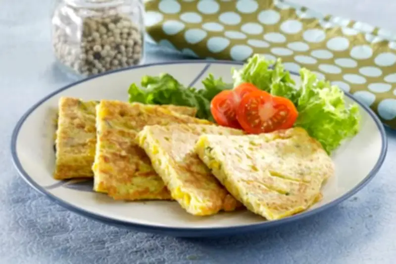 Resep Dadar Jagung Rumahan yang Enak dan Praktis untuk Bekal Kantor