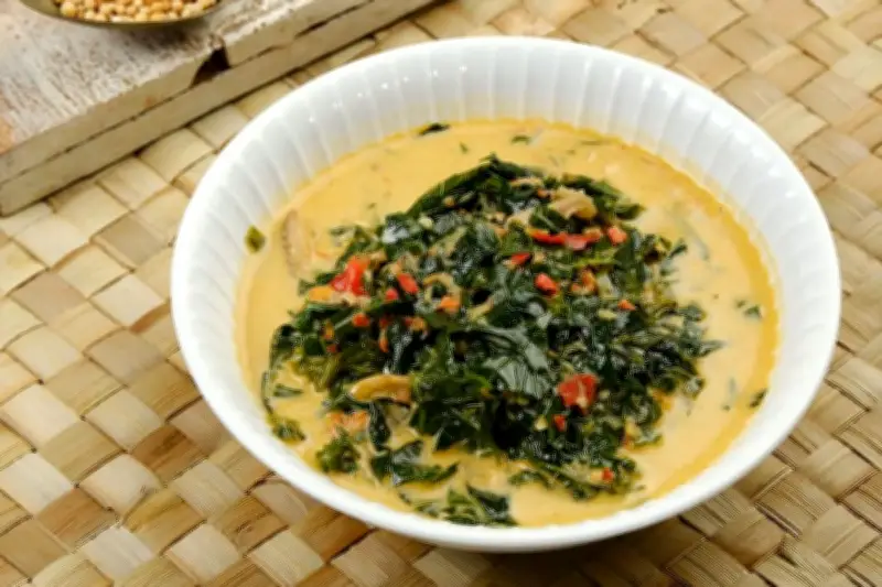 Resep Gulai Daun Singkong Gurih, Santan Kental dan Daun Empuk Tanpa Pahit