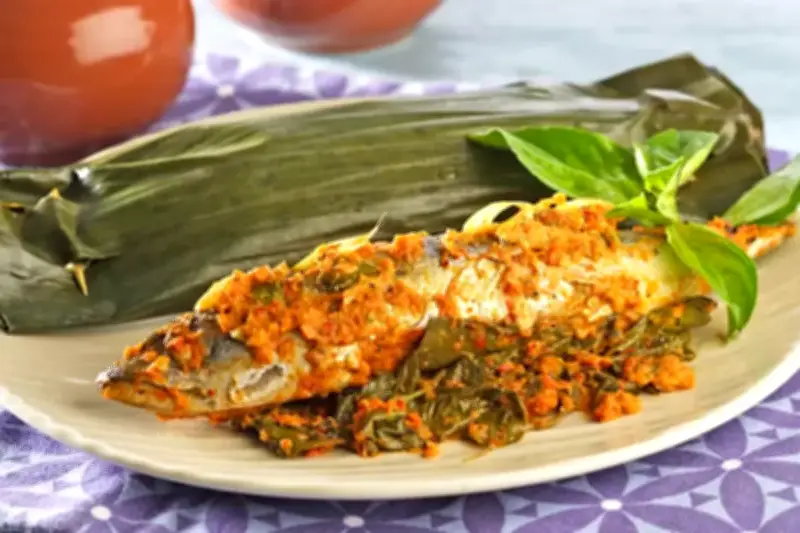 Resep Rahasia Pepes Ikan Gurih: Tips Hindari Bau Amis dan Bumbu Meresap Sempurna