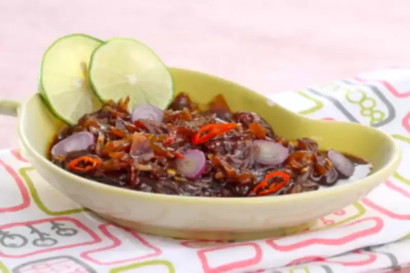 Resep Sambal Kecap Bawang Iris, Pelengkap Sempurna untuk Telur Dadar dan Ikan Bakar