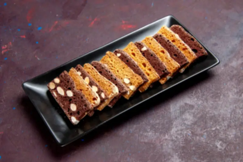 Resep Spikoe Kuno Kue Jadul Khas Surabaya yang Empuk dan Manis Legit