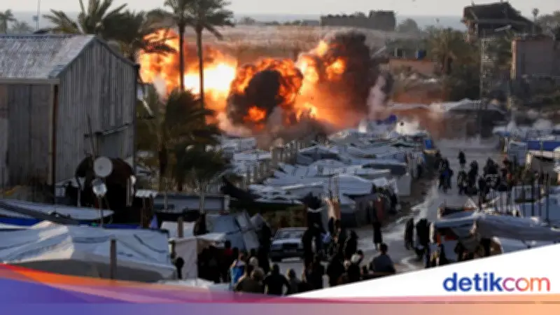 Serangan Rudal Israel Tewaskan 10 Orang di Dekat Sekolah Pengungsi Gaza
