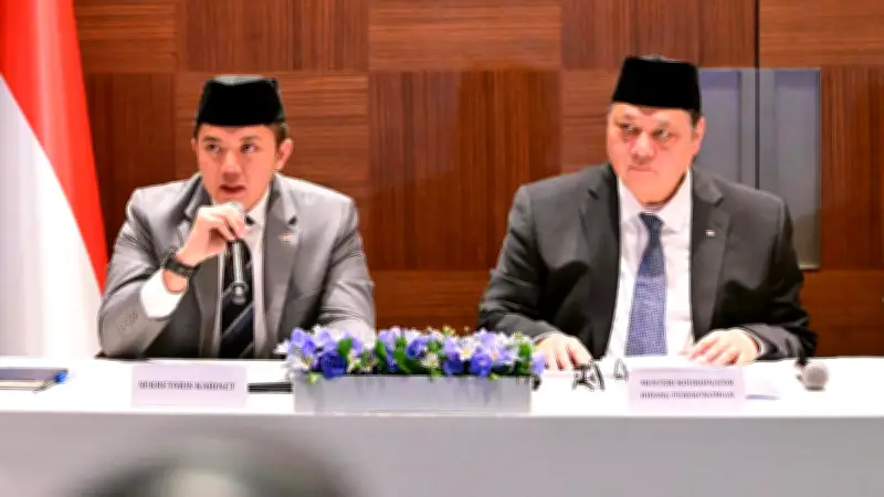 Seskab Teddy Ajak Masyarakat dan Pengusaha Dukung Kebijakan WFH dan Hemat Energi