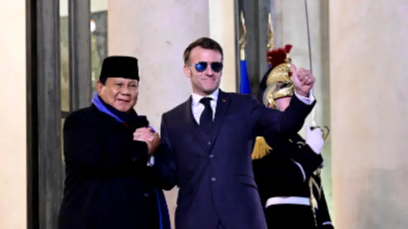 Seskab Teddy Pastikan Pertemuan Prabowo-Macron di Paris Sangat Produktif