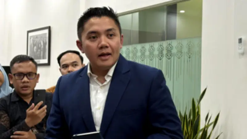 Seskab Teddy Tepis Isu Indonesia Chaos: Narasi Keliru, Ekonomi Optimistik