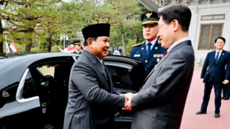 Seskab Teddy Ungkap Prabowo Bikin Presiden Korsel Tertawa dengan Hadiah untuk Anjingnya