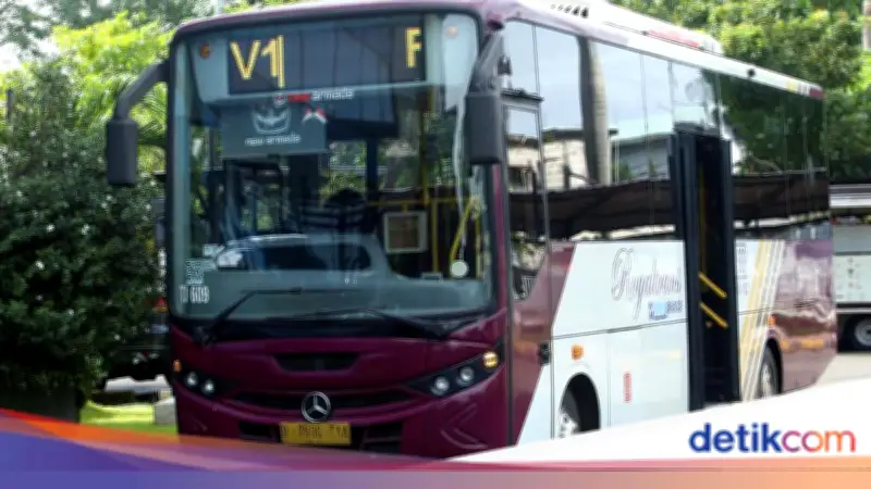 Sistem Booking Royaltrans Dikeluhkan Warga, TransJakarta Buka Suara dan Beri Penjelasan