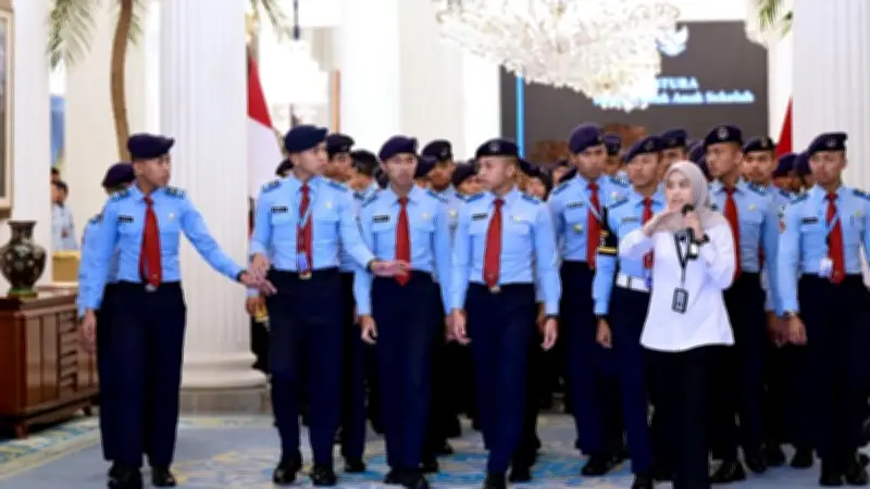 Siswa SMA Taruna Nusantara Belajar Langsung dengan Menteri Prabowo Lewat Program Istana