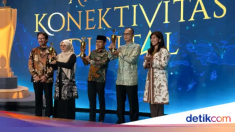 SMAN 1 Bintan Pesisir Raih Sekolah Teladan Digital di Tengah Tantangan 3T