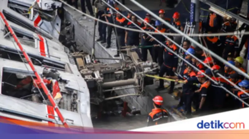 Sopir Taksi dan Masinis Akan Diperiksa Buntut Tabrakan KA di Bekasi