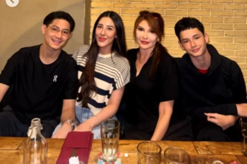 Tamara Bleszynski Pamer Keharmonisan Keluarga Usai Jadi Tamu Pernikahan Rassya