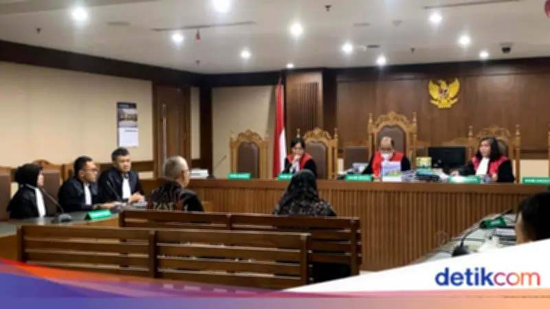 Terdakwa Korupsi LNG Bantah Perkaya Karen Agustiawan dan CCL
