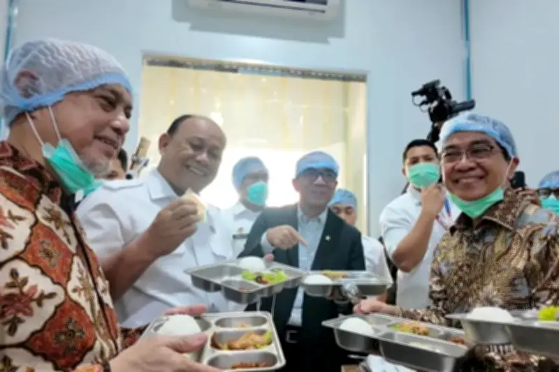 Unhas Resmikan Dapur MBG Baru, Ini Penjelasan Kampus